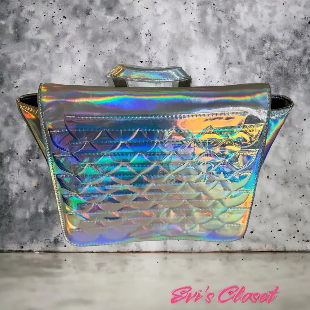 Skinny Dip London Holographic Mermaid Iridescent  Mini Bianca Backpack. NWT